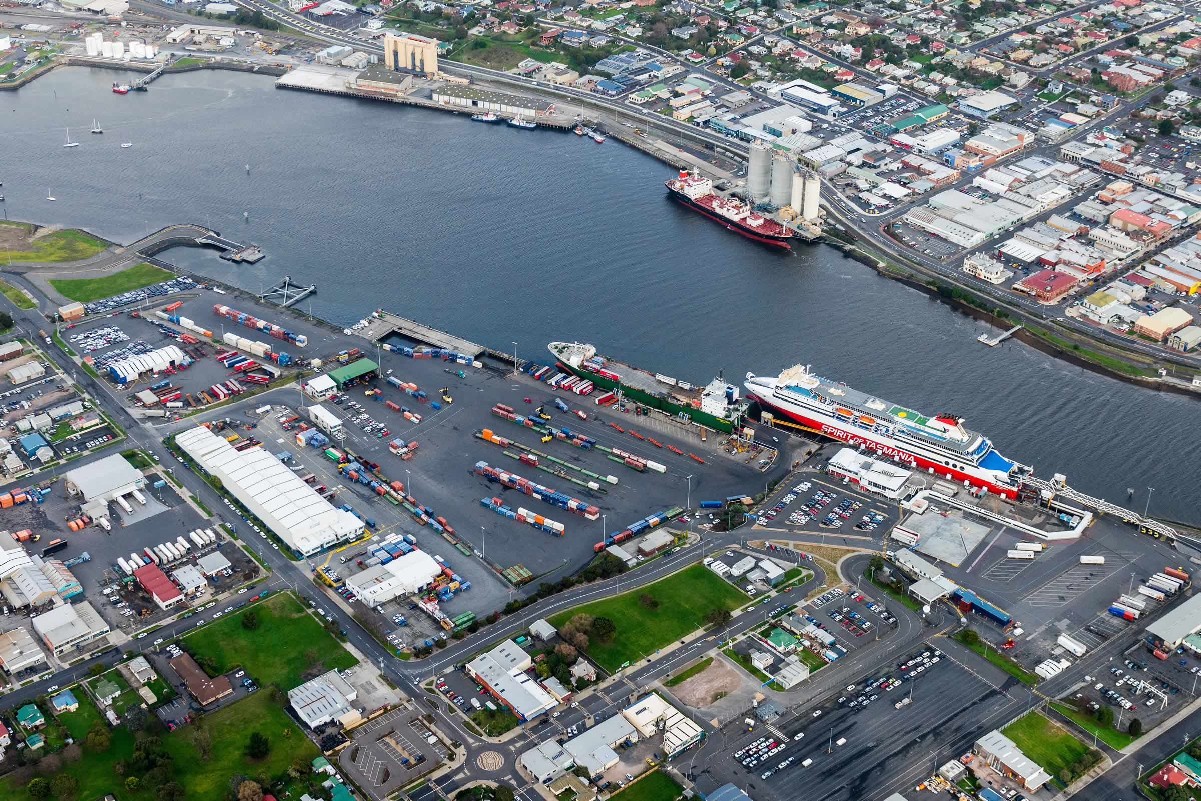 Devonport Port East Berth reconstruction. Photo: Burbury Consulting.